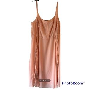 GEORGETTE LACE INSET DRESS TORRID SIZE 18